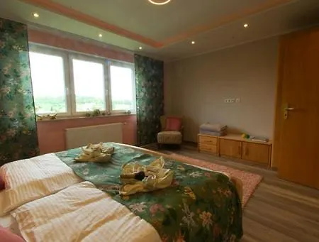 Maar-idyll Apartment *