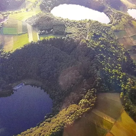 Maar-idyll * Schalkenmehren