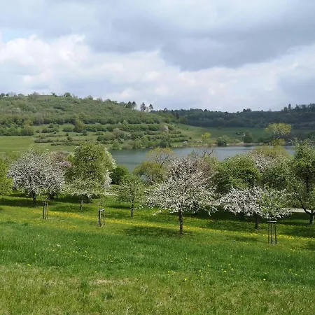 Maar-idyll * Schalkenmehren